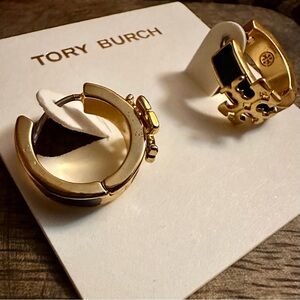 New Tory Burch Kira Enamel Huggie Hoop Earrings 18K Gold Plated w/ Earring card